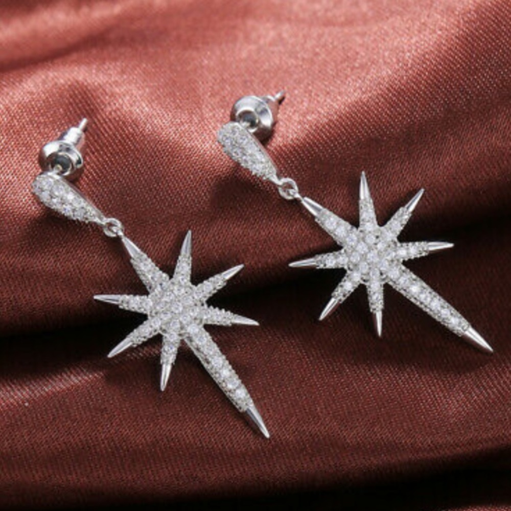 New Sterling silver ⭐️ Star Earrings - Picture 3 of 4